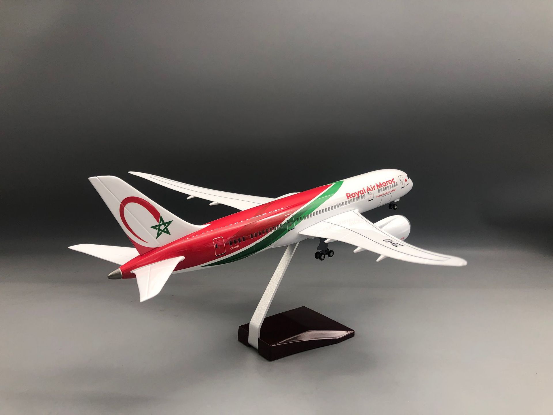 1/130 Scale Royal Air Maroc 78 - مراجعة Home Office Architecture وسعره
