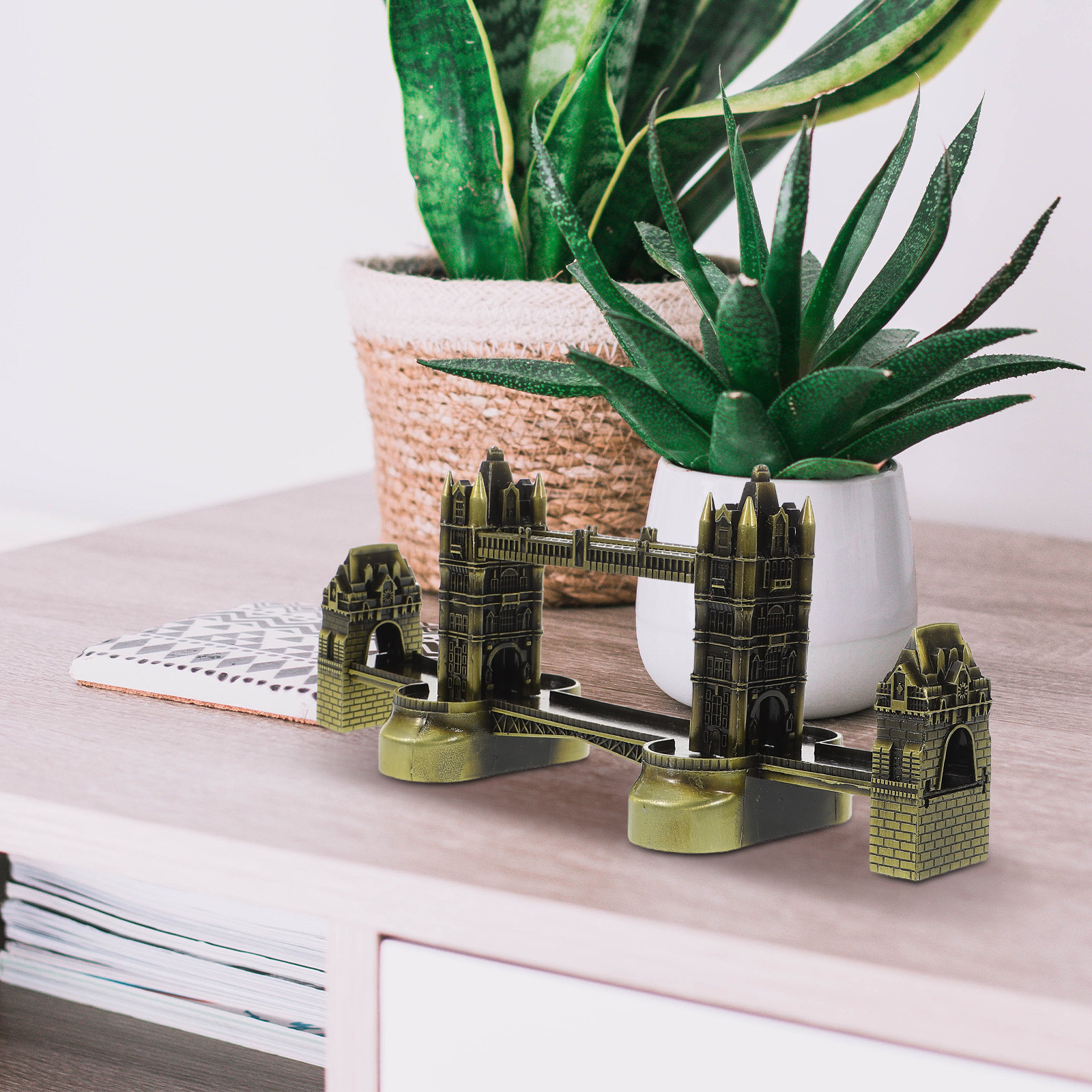 London Tower Bridge Metal Scul - مراجعة Home Office Of London وسعره